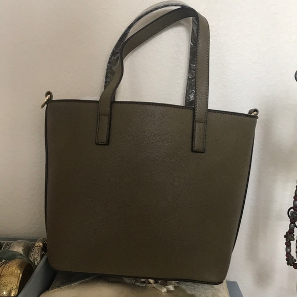 Olive 🫒 Green Handbag - Picture 6 of 9